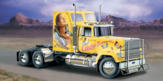 ITALERI 1:24 AMERICAN SUPERLINER AMERICAN POWER TRUCK MODEL KIT 3820