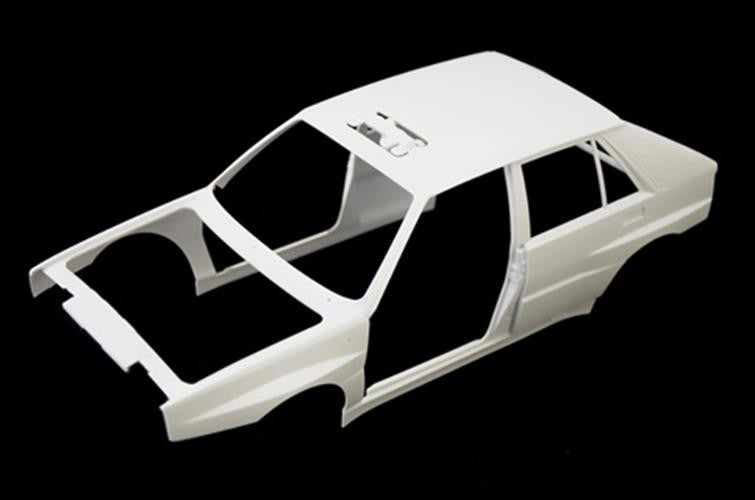 ITALERI 1:12 1/12 Lancia Delta HF Integrale MODEL CAR KIT 4709