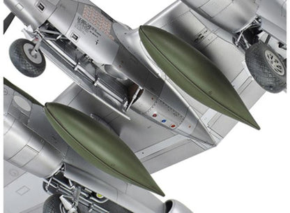 Tamiya 1/48 1 :48 Lockheed P-38 J Lightning SCALE MILITARY MODEL 61123