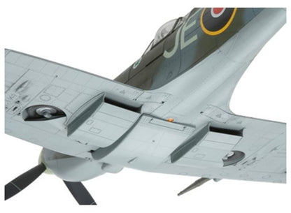 Tamiya 60319 1/32 Supermarine Spitfire Mk.IXc model aircraft kit