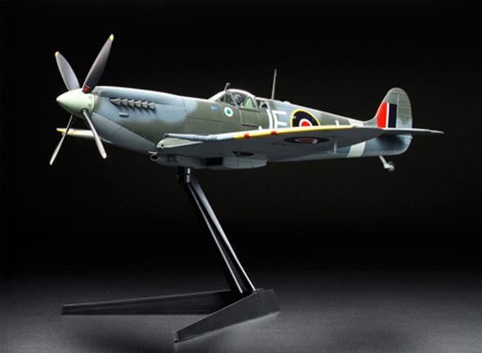 Tamiya 60319 1/32 Supermarine Spitfire Mk.IXc model aircraft kit