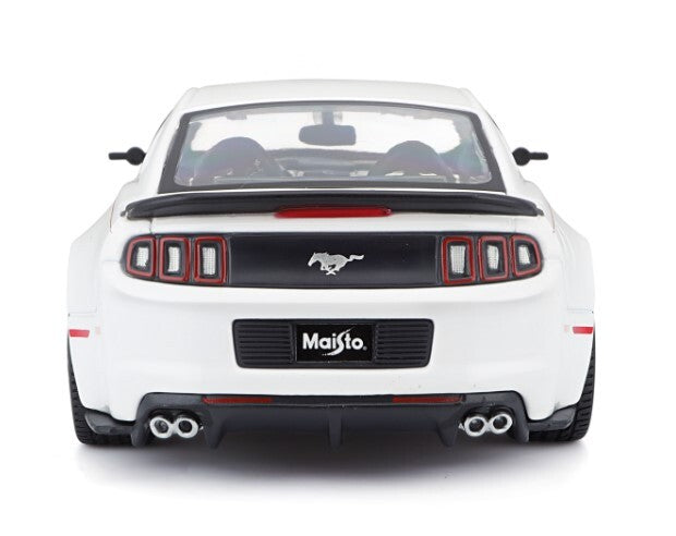 Maisto 1:24 1/24 2014 Ford Mustang GT Street Racer Diecast Model Car M31506