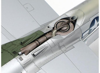 Tamiya 1/48 1 :48 Lockheed P-38 J Lightning SCALE MILITARY MODEL 61123