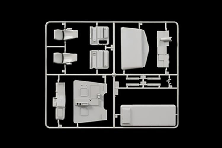 ITALERI 1:24 1/24 CLASSIC PETERBILT 378 "Long Hauler" SCALE MODEL KIT 3857