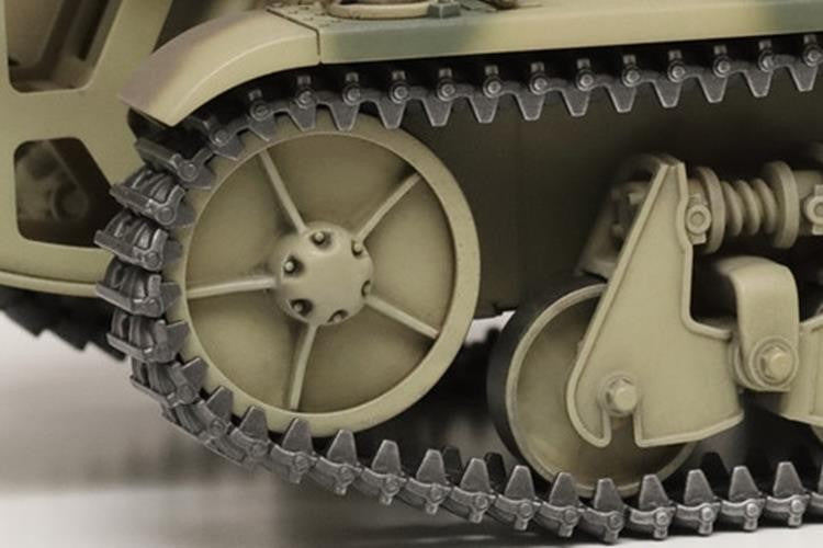 Tamiya 1/35 French Light Tank H39 35389 Scale Military Model