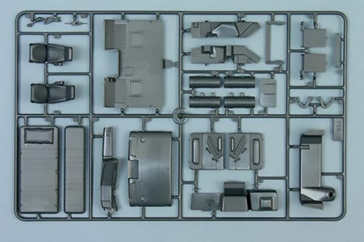 ITALERI 1:24 US WRECKER TRUCK AMERICAN SCALE MODEL KIT 3825