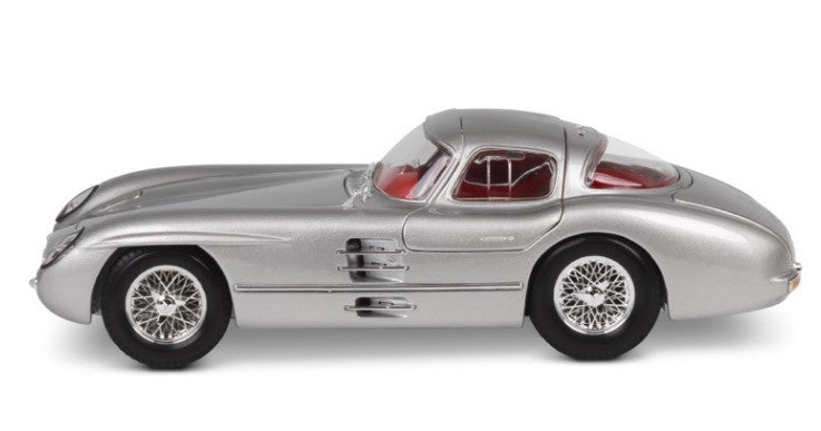 Maisto 1:18 1/18 Mercedes-Bens 300 SLR Uhlenhaut Coupe Diecast Model Car M36898
