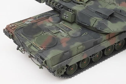 Tamiya 1/35 Leopard 2 A7Vb 35387 1:35 Scale model military Tank