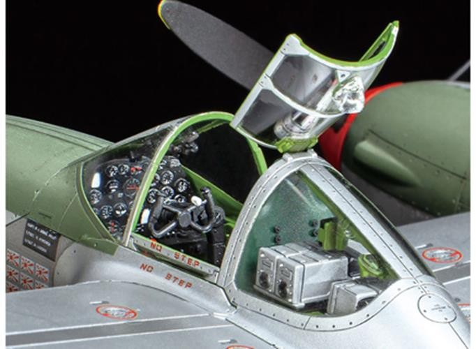 Tamiya 1/48 1 :48 Lockheed P-38 J Lightning SCALE MILITARY MODEL 61123