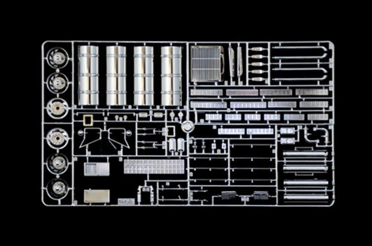 ITALERI 1:24 1/24 FREIGHTLINER FLD 120 SPECIAL SCALE MODEL KIT 3925