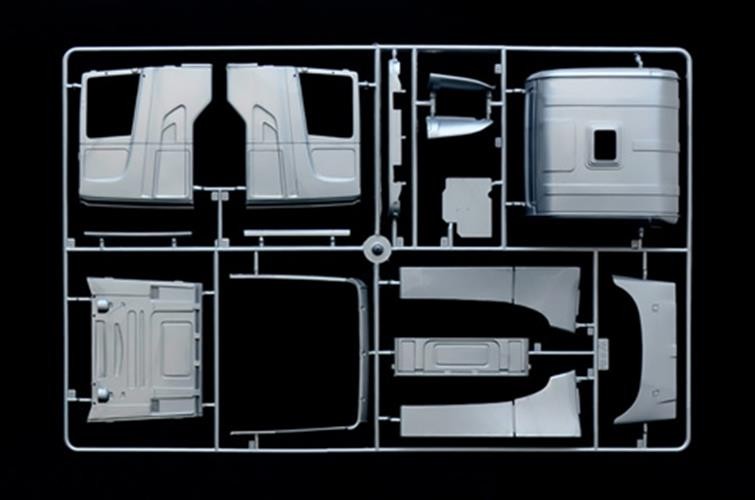 ITALERI 1:24 SCANIA R370 STREAMLINE 4X2 SCALE MODEL KIT 3906