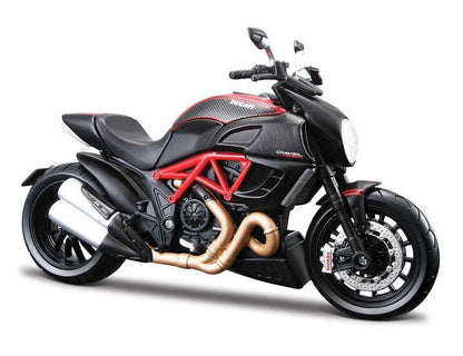 Maisto 1:12 1/12 Al Motorcycles Ducati Diavel Carbon Diecast Model M39196