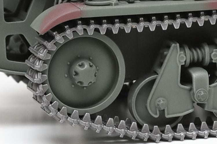 Tamiya 1/35 French Light Tank H39 35389 Scale Military Model
