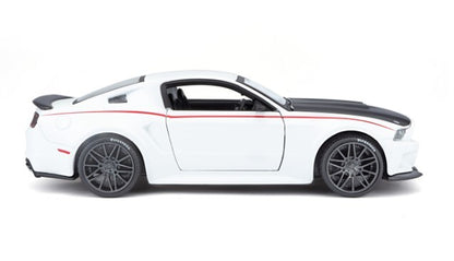 Maisto 1:24 1/24 2014 Ford Mustang GT Street Racer Diecast Model Car M31506