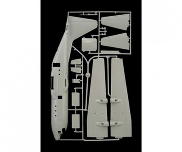 ITALERI 1/72 1:72 C-130 E/H HERCULES MODEL AIR  CRAFT KIT 015