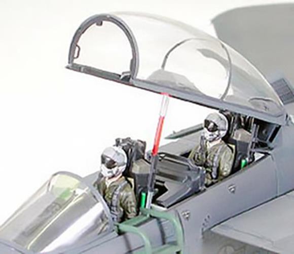 Tamiya Boeing F-15E STRIKE EAGLE 60312 model aircraft kit 1:32 scale