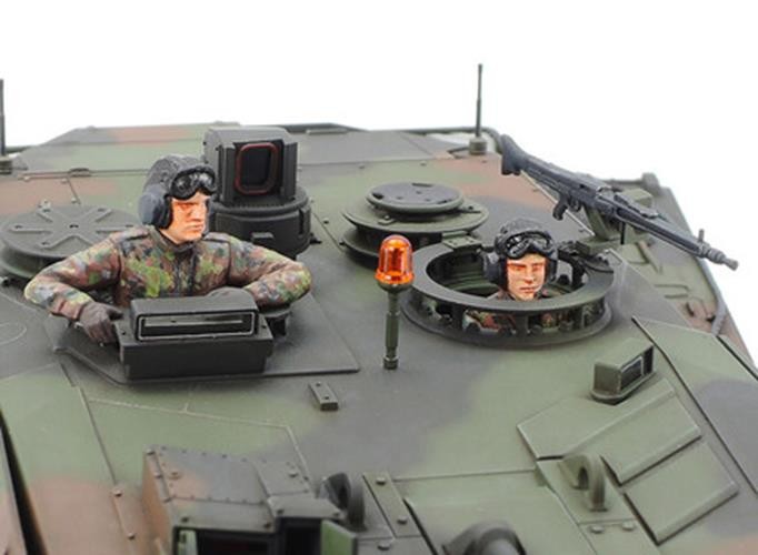 Tamiya 1/35 Leopard 2 A6 Main Battle Tank 35271 1:35 Scale model Kit