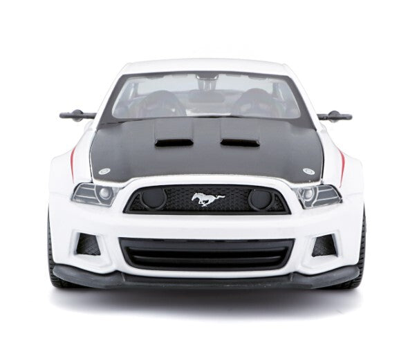Maisto 1:24 1/24 2014 Ford Mustang GT Street Racer Diecast Model Car M31506