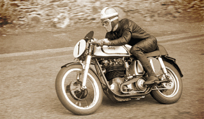 Italeri 1/9 SCALE  - Norton Manx - 4602 MODEL MOTORBIKE KIT