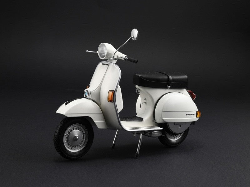 ITALERI 1;9 1/9 Piaggio Vespa PX 125/150 1978 Model Kit 4645